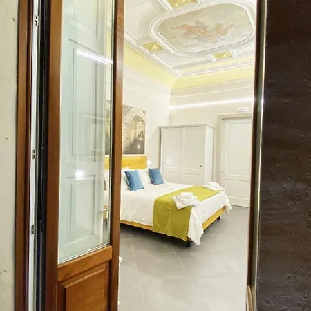 לינה וארוחת בוקר Anfiteatro Le קטאניה